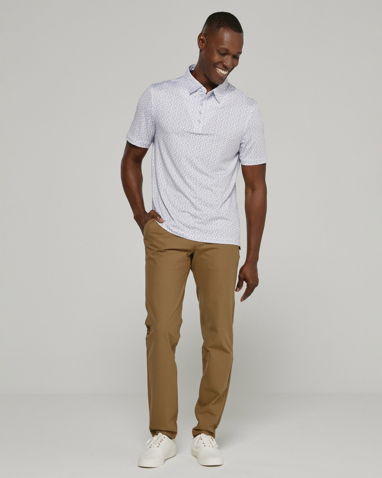 7Diamonds Infinity™ Chino Pant