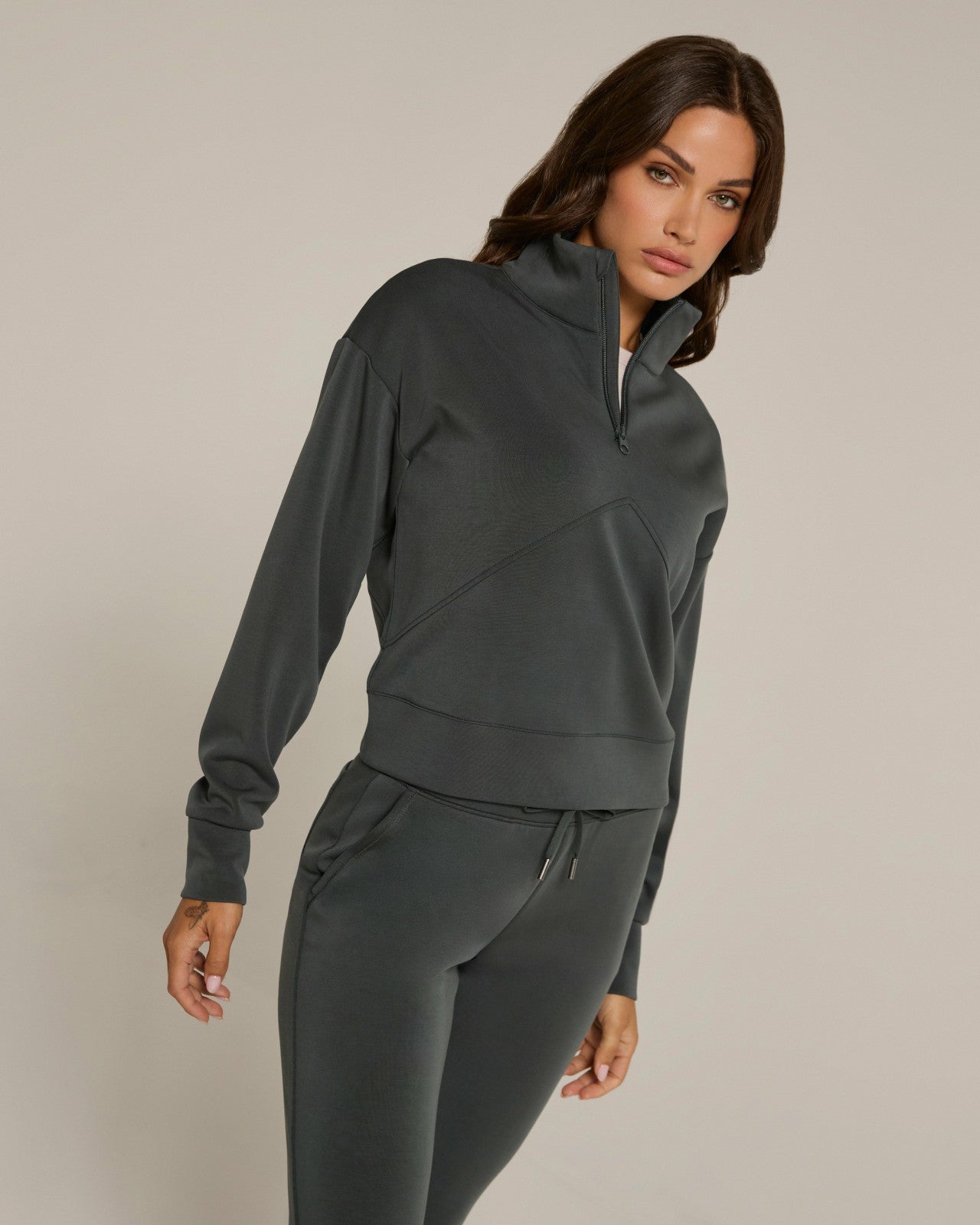 7Diamonds REV™ Crop Quarter-Zip Pullover