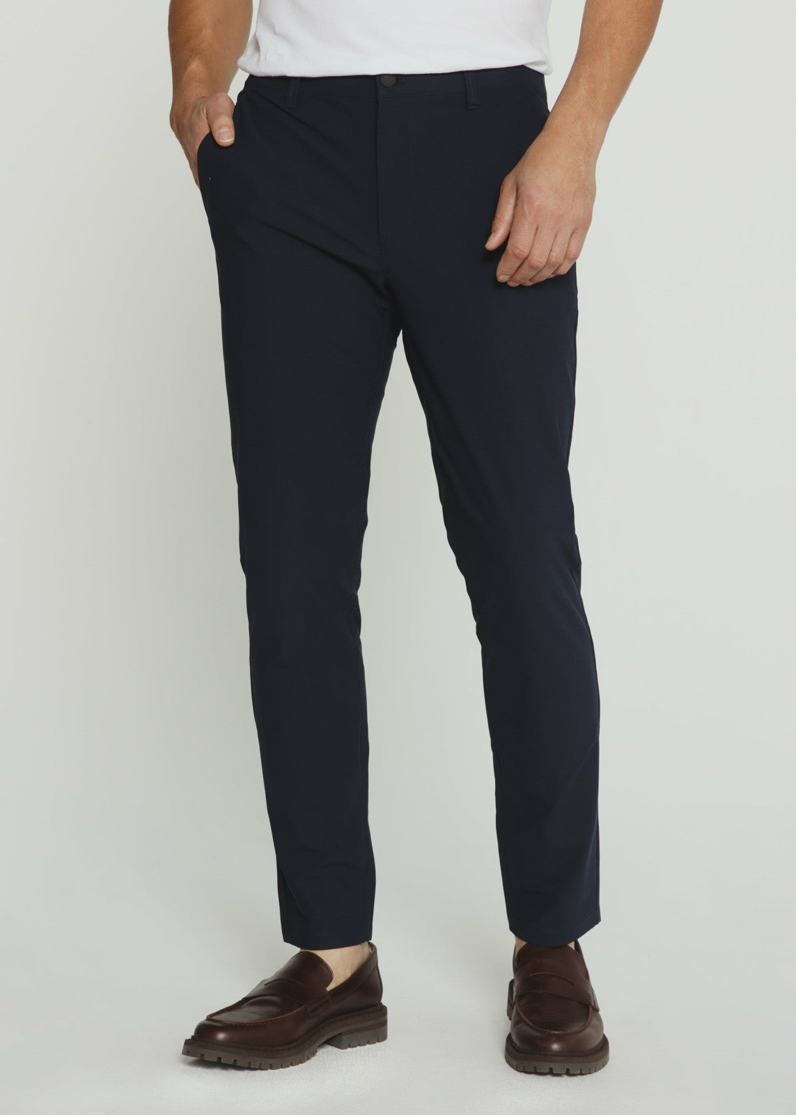 7Diamonds Infinity™ Chino Pant