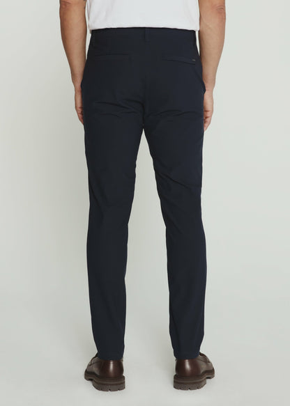 7Diamonds Infinity™ Chino Pant