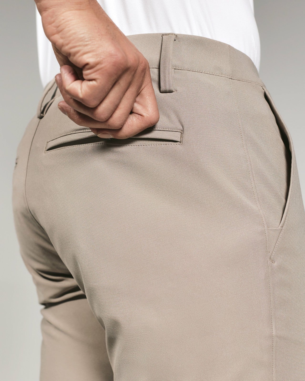 7Diamonds Infinity™ 8" Chino Short
