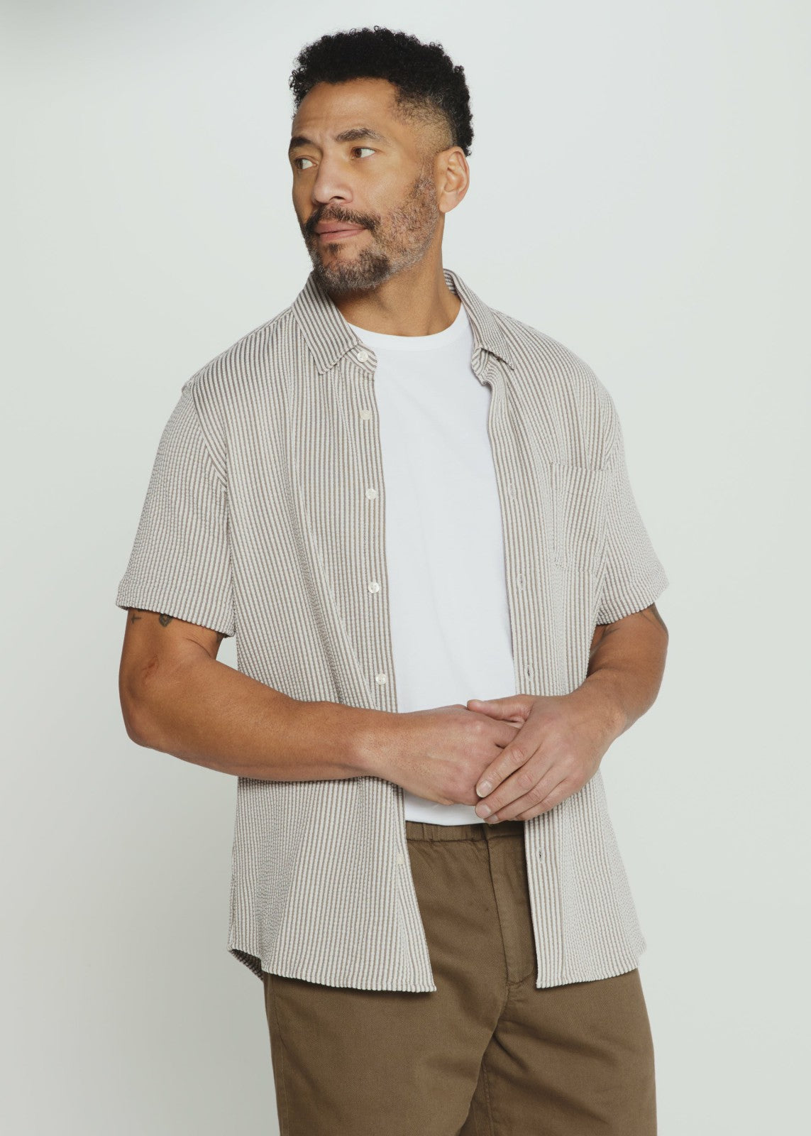7Diamonds Keaton Seersucker Stretch Short Sleeve Shirt