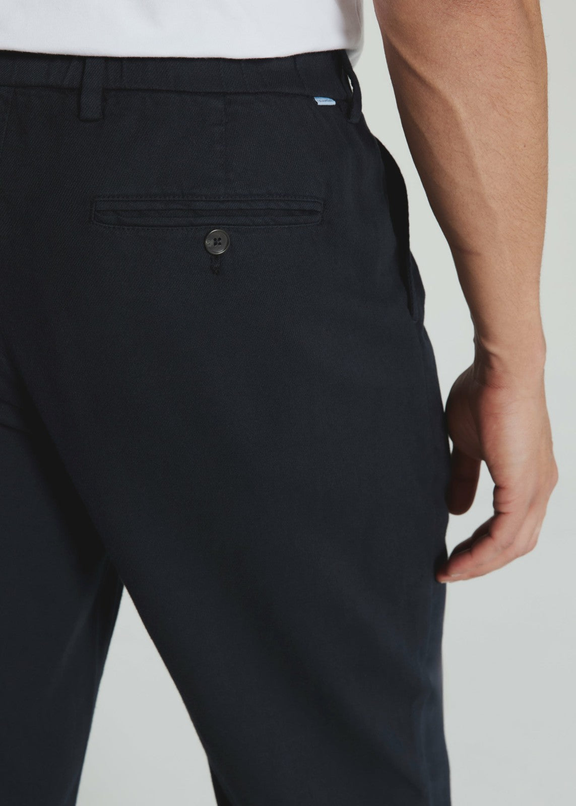 7Diamonds Laguna Stretch Linen Chino Pant