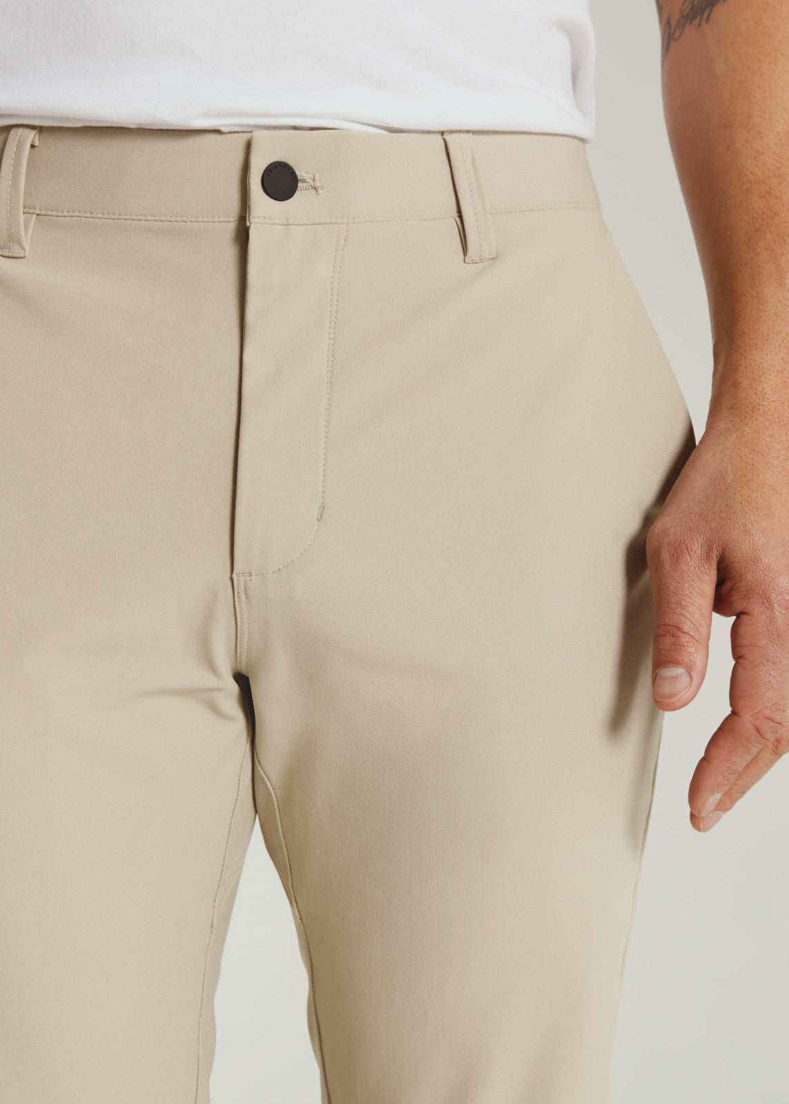 7Diamonds Infinity™ Chino Pant