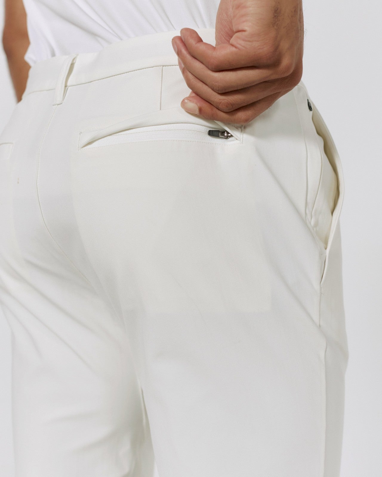 7Diamonds Infinity™ Chino Pant