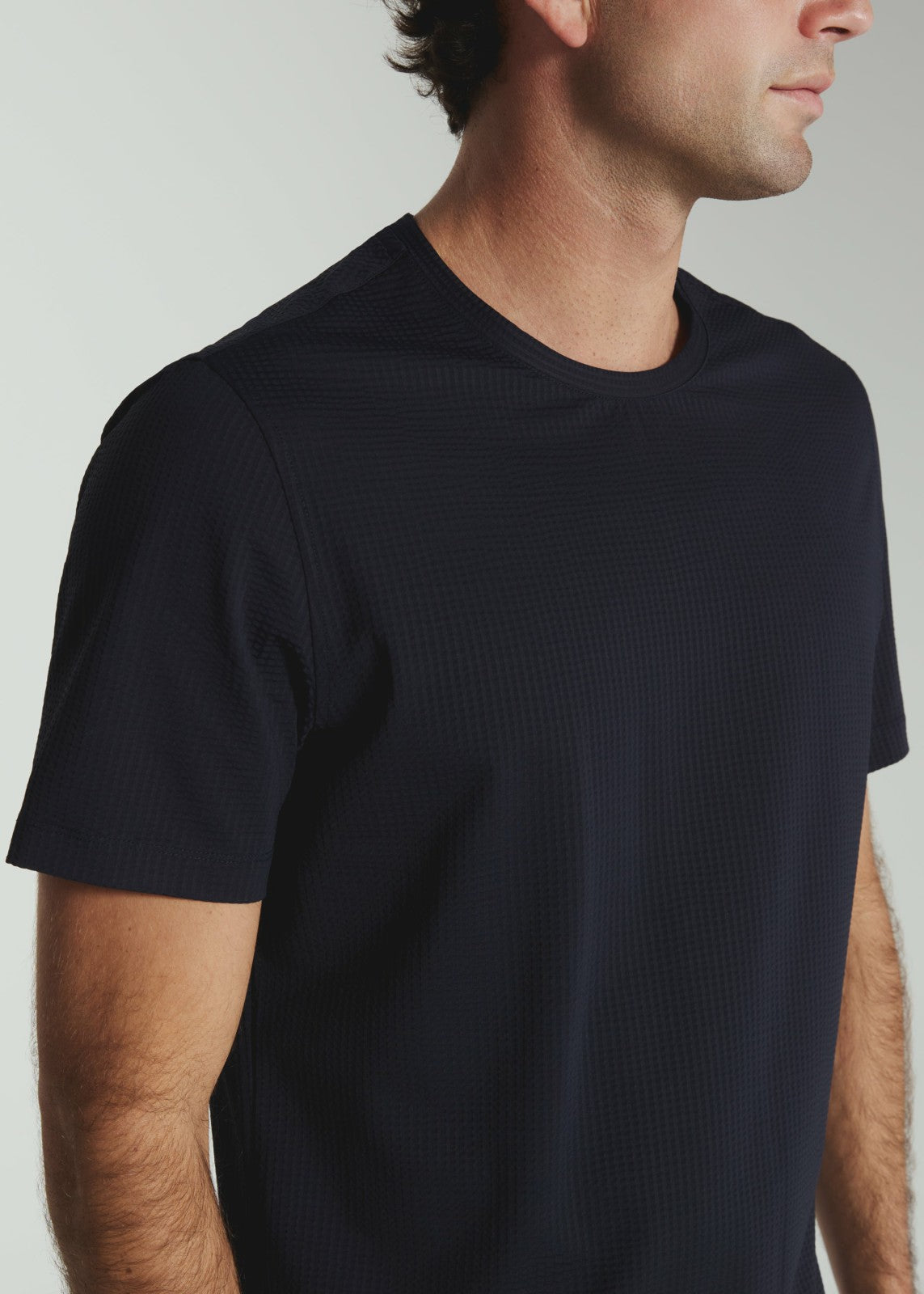 7Diamonds Sutherland Seersucker Stretch Tee