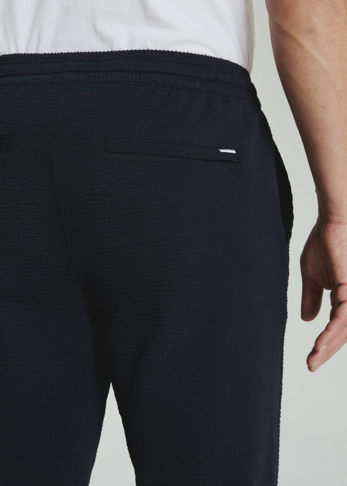 7Diamonds Bennet Seersucker Stretch Pant