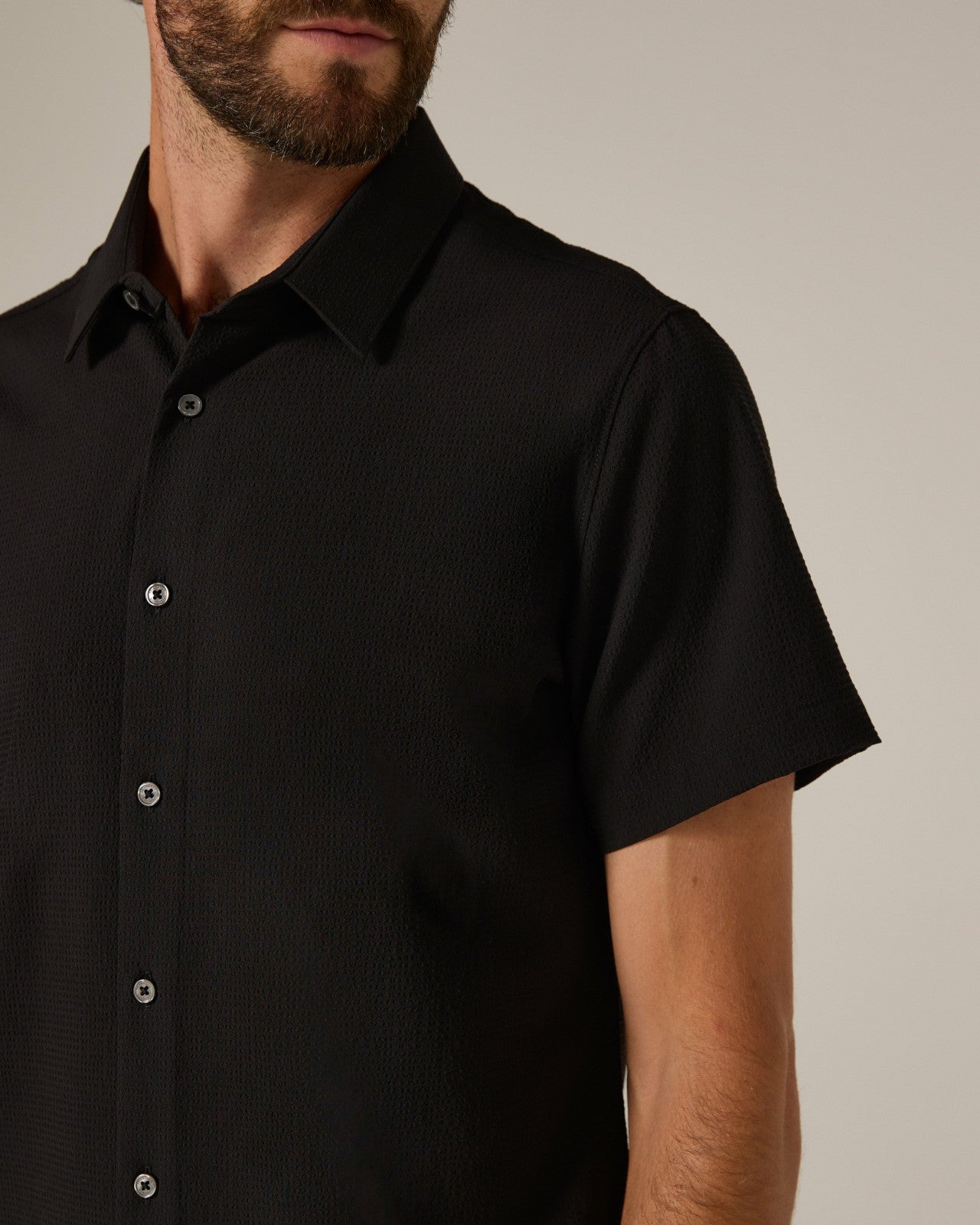 7Diamonds Barnes Seersucker Stretch Short Sleeve Shirt