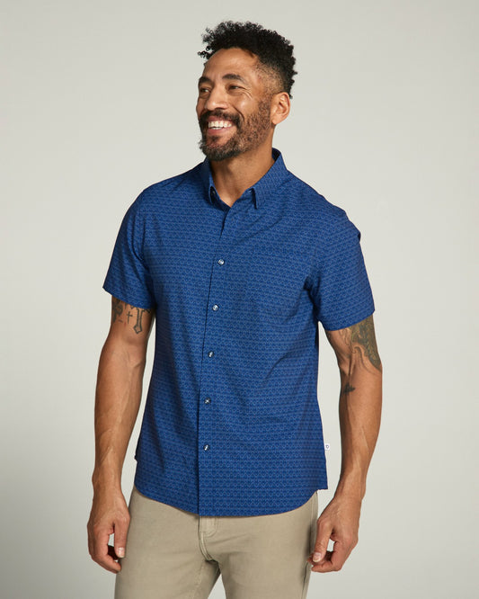 7Diamonds Layne Seersucker Stretch Short Sleeve Shirt