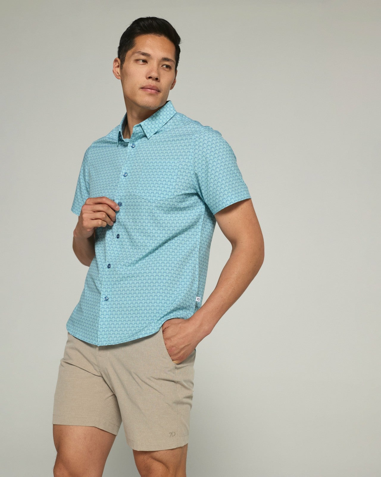 7Diamonds Layne Seersucker Stretch Short Sleeve Shirt