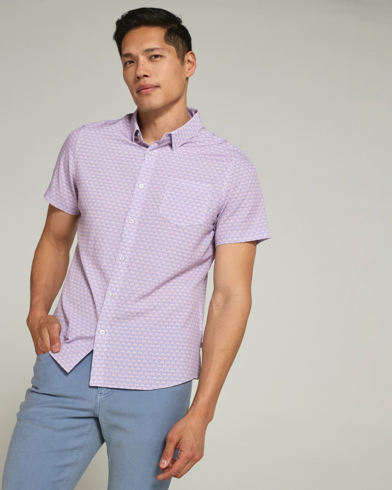 7Diamonds Layne Seersucker Stretch Short Sleeve Shirt