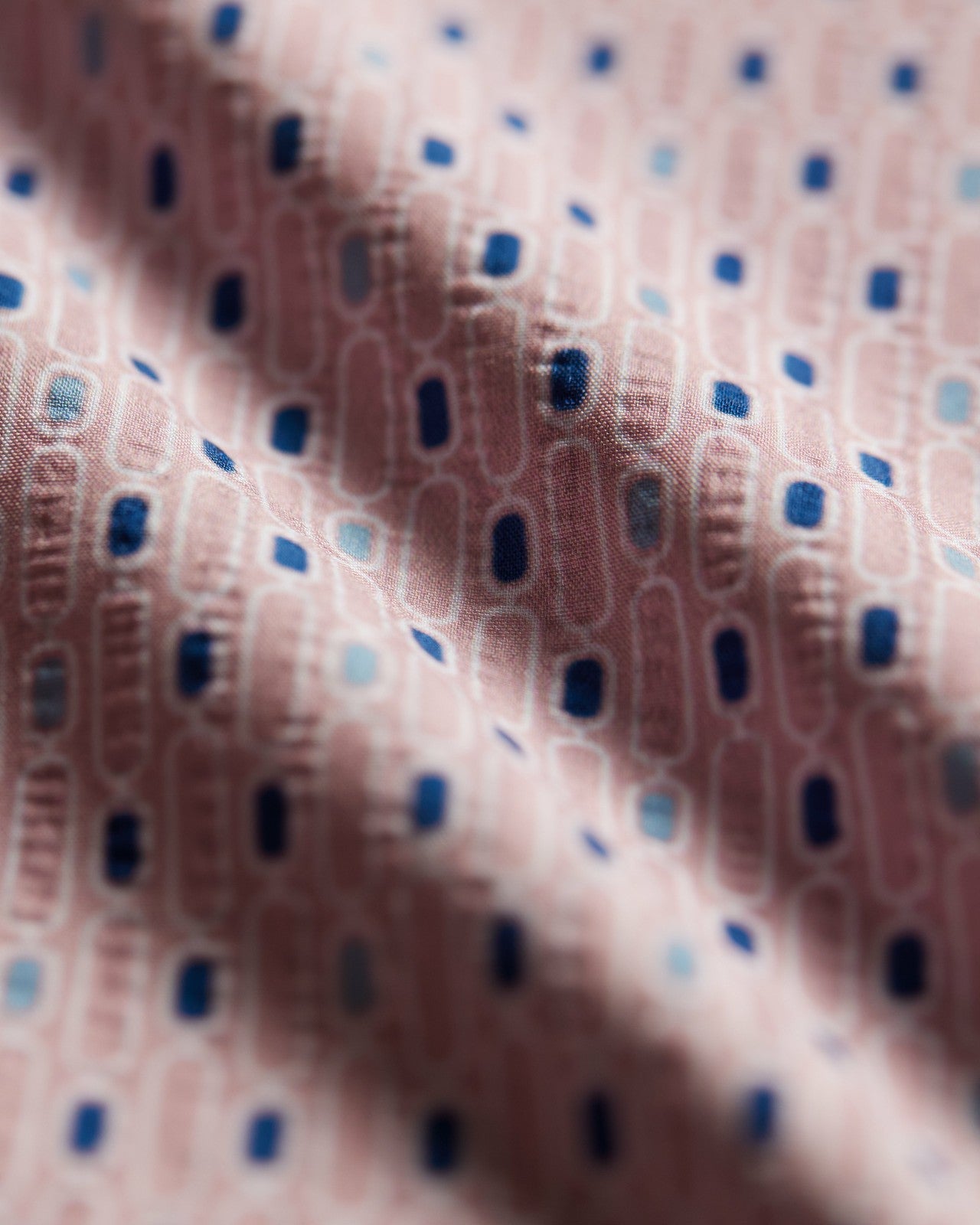 7Diamonds Calix Seersucker Stretch Short Sleeve Shirt