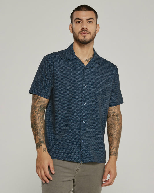 7Diamonds Callah Seersucker Stretch Camp Shirt