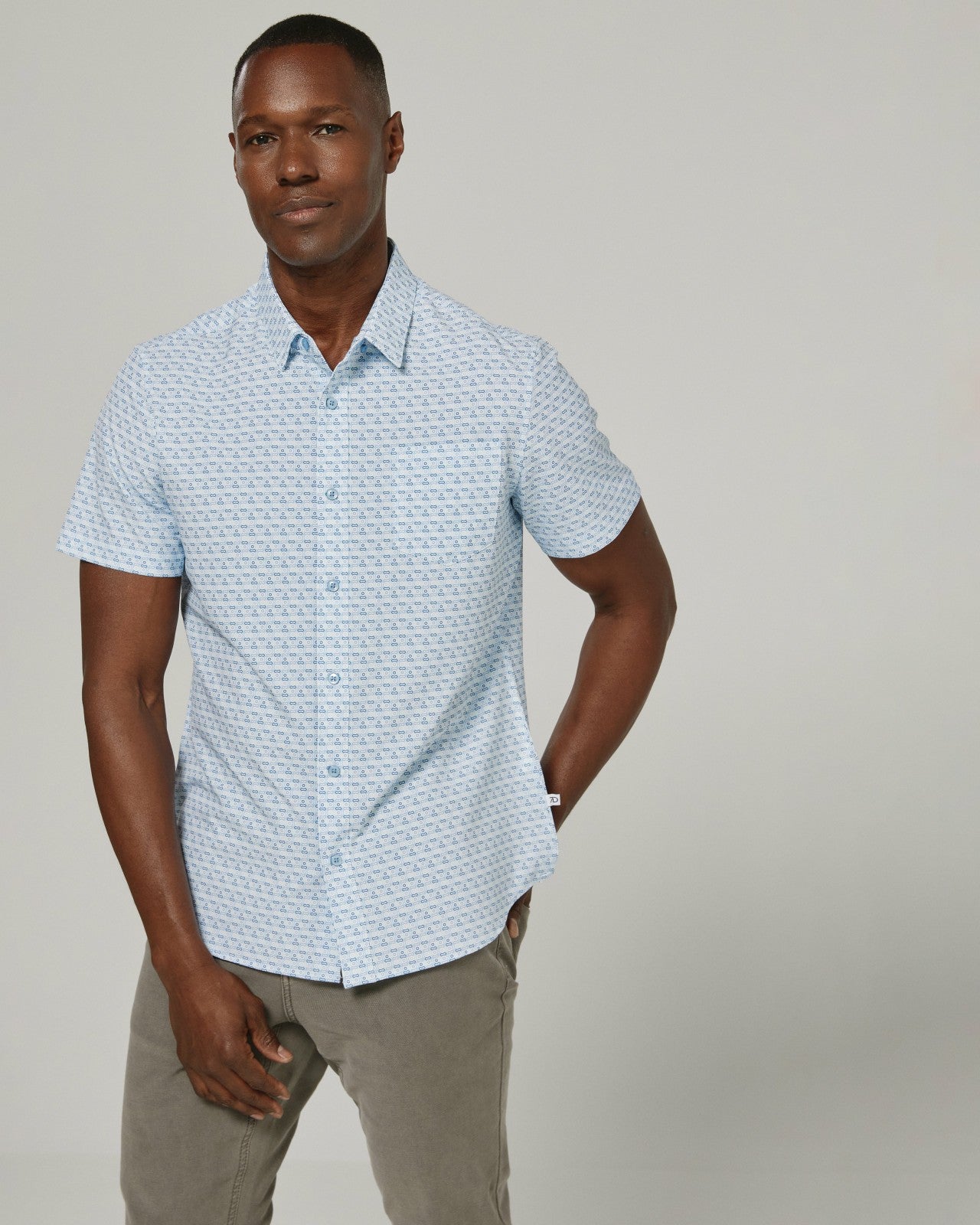 7Diamonds Wesson Seersucker Stretch Short Sleeve Shirt
