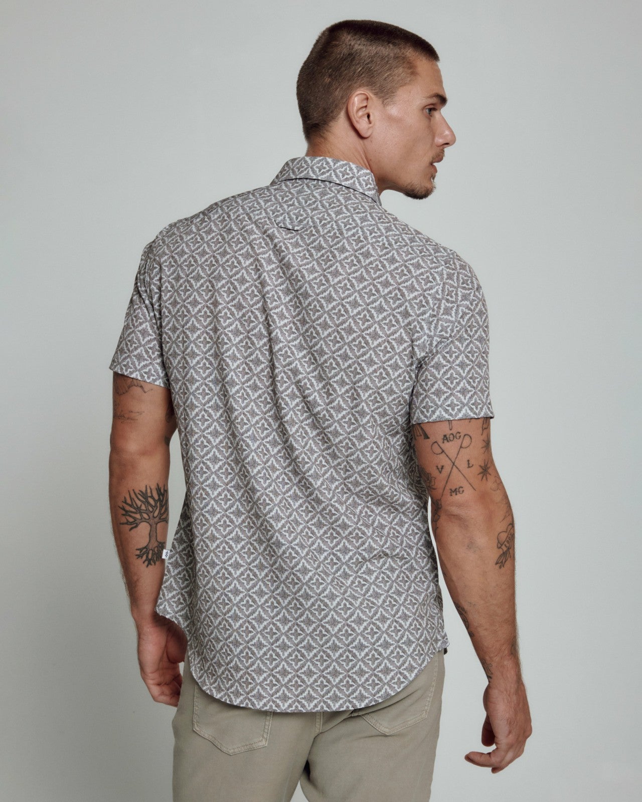 7Diamonds Lucca Seersucker Stretch Short Sleeve Shirt