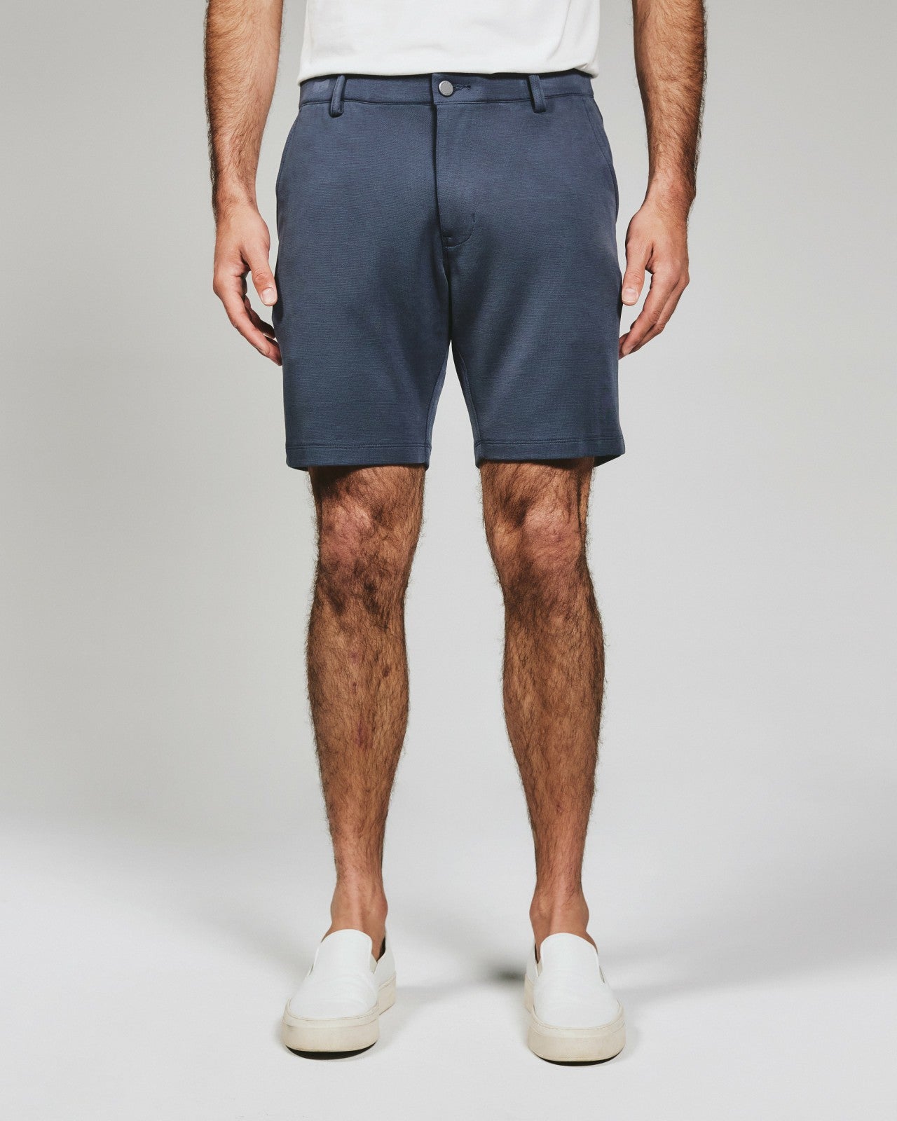 7Diamonds Modal 8" Short