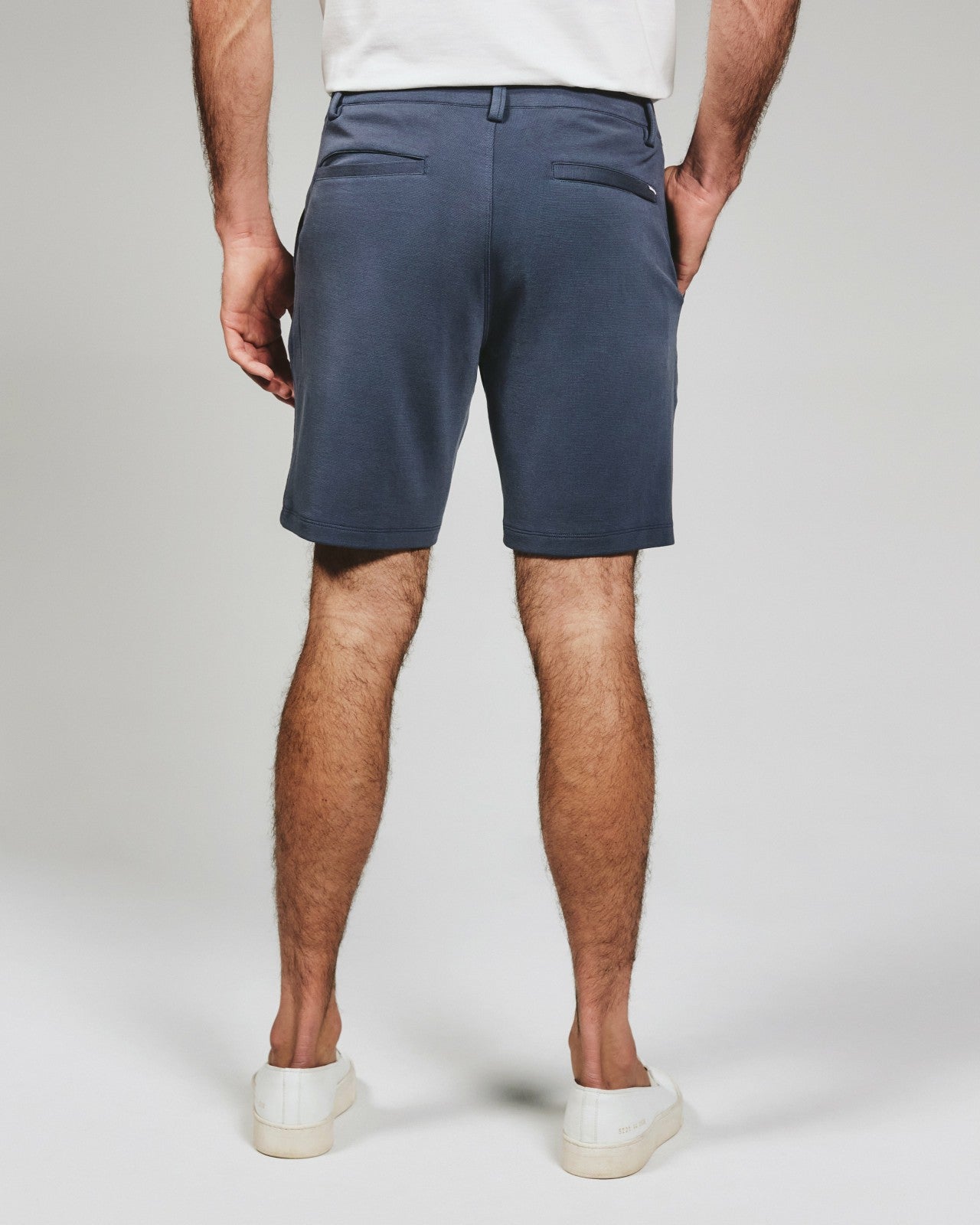 7Diamonds Modal 8" Short