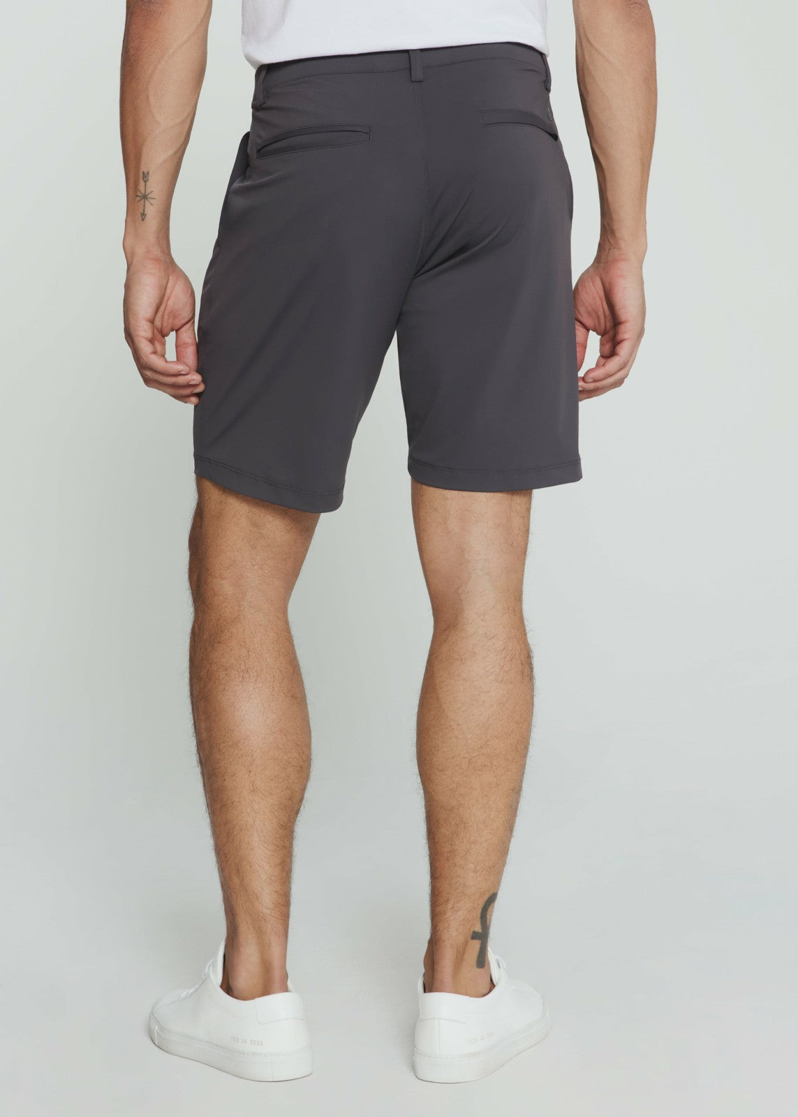 7Diamonds Zuma™ 8" Short