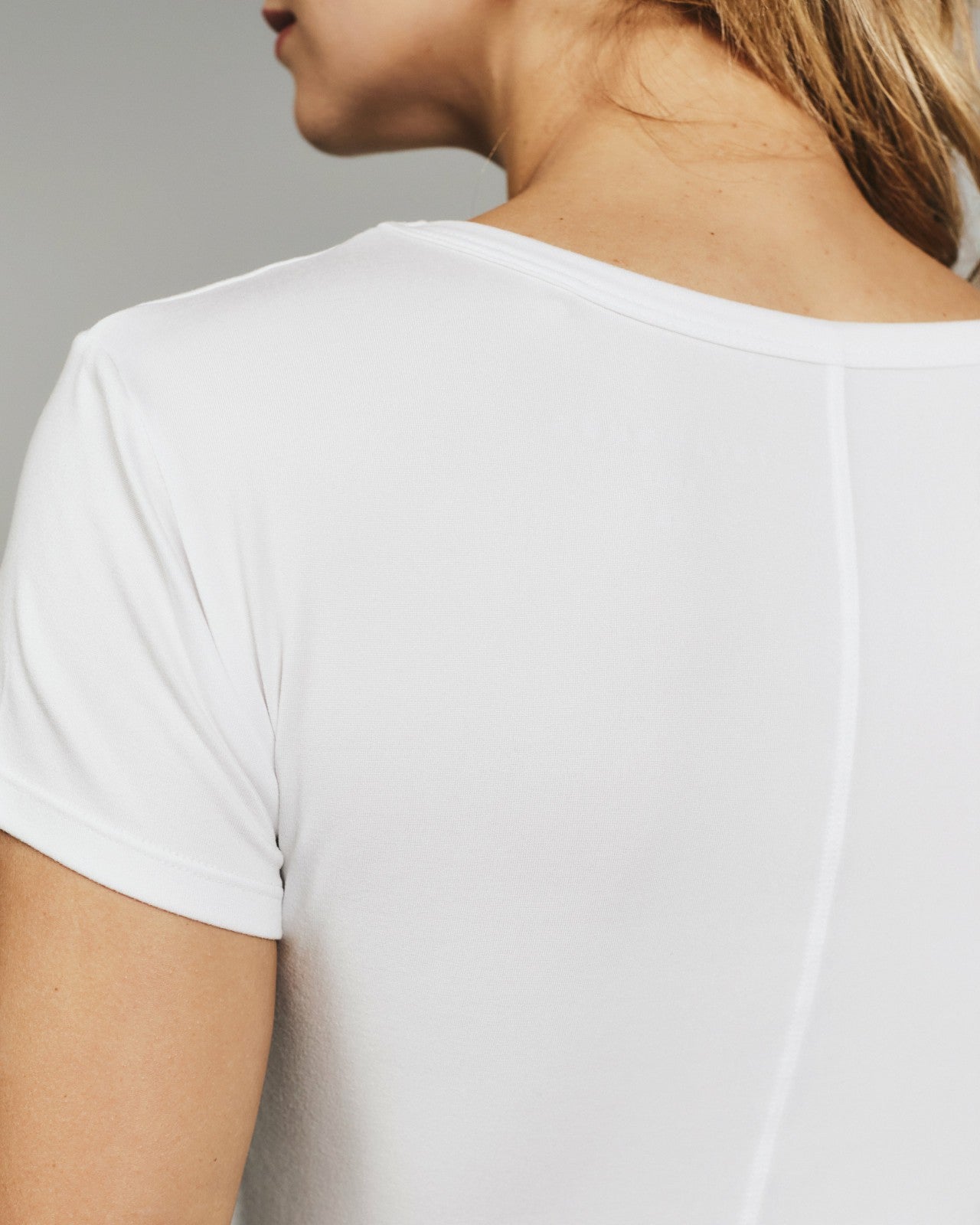 7Diamonds Core™ V-Neck Tee