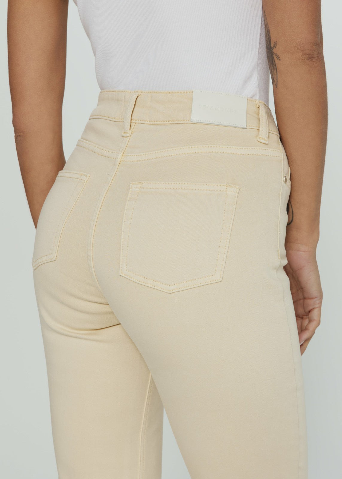 7Diamonds Generation™ Kick Flare Pant