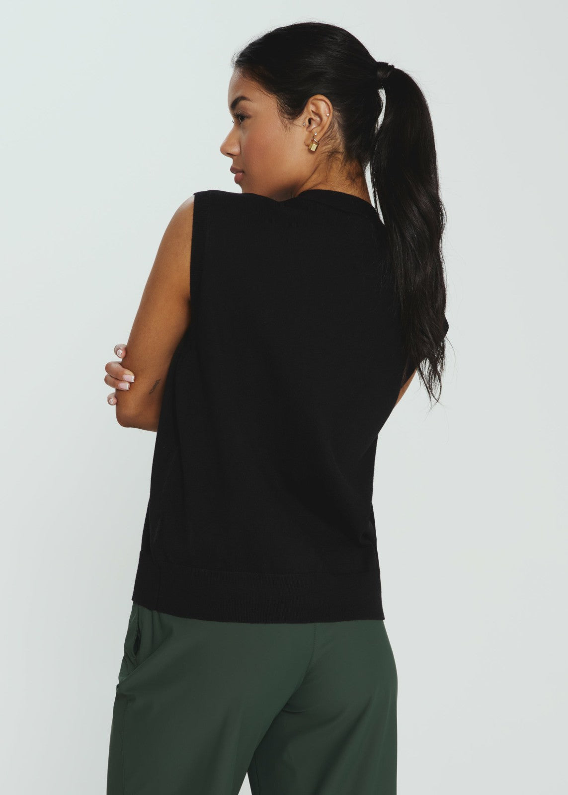 7Diamonds Mira Button Front Vest