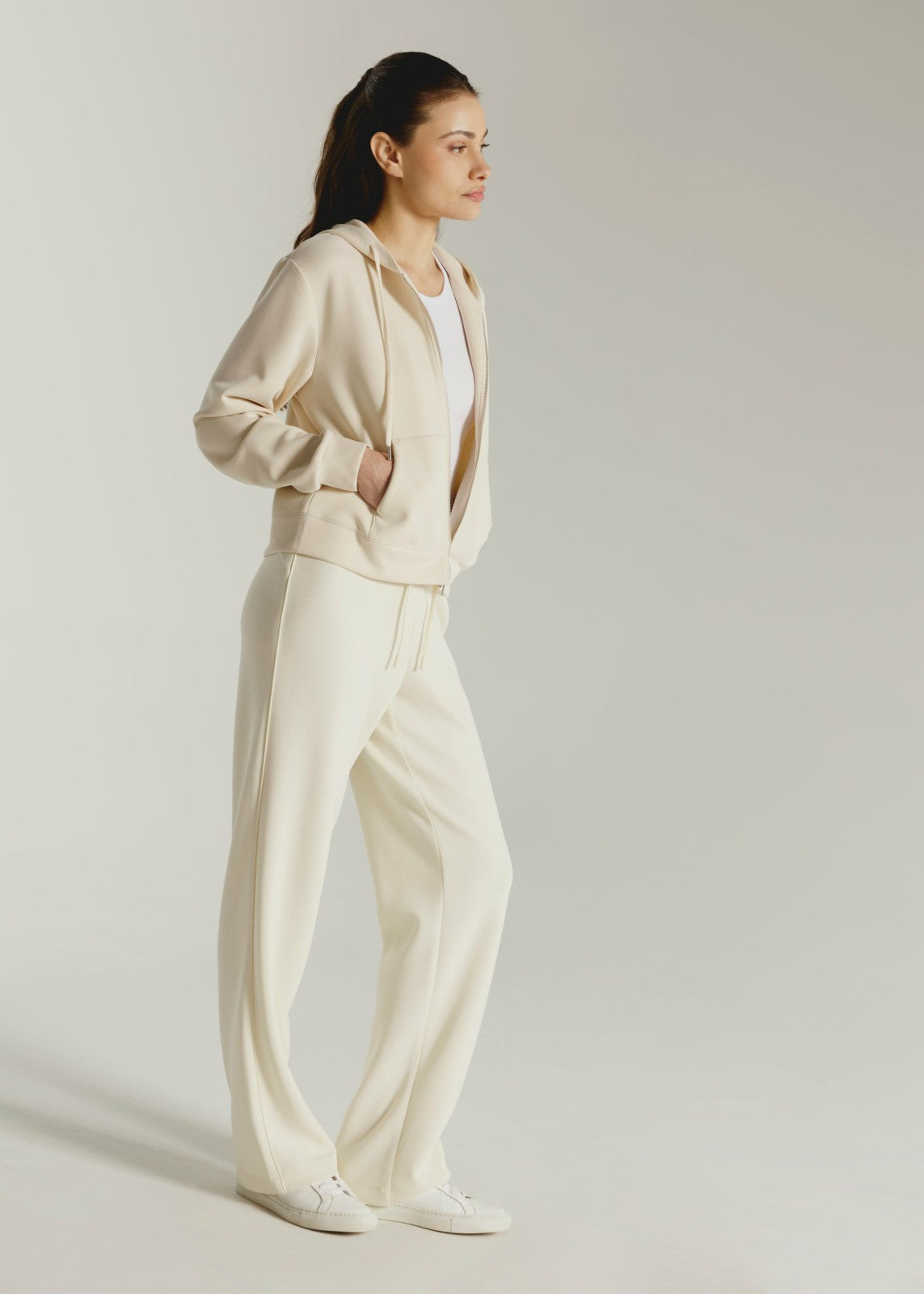 7Diamonds REV™ Straight Leg Pant