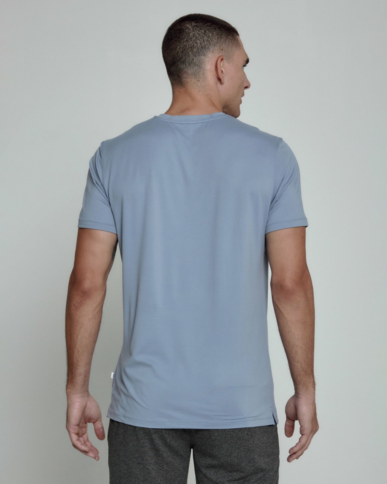 7Diamonds Core V-Neck Tee