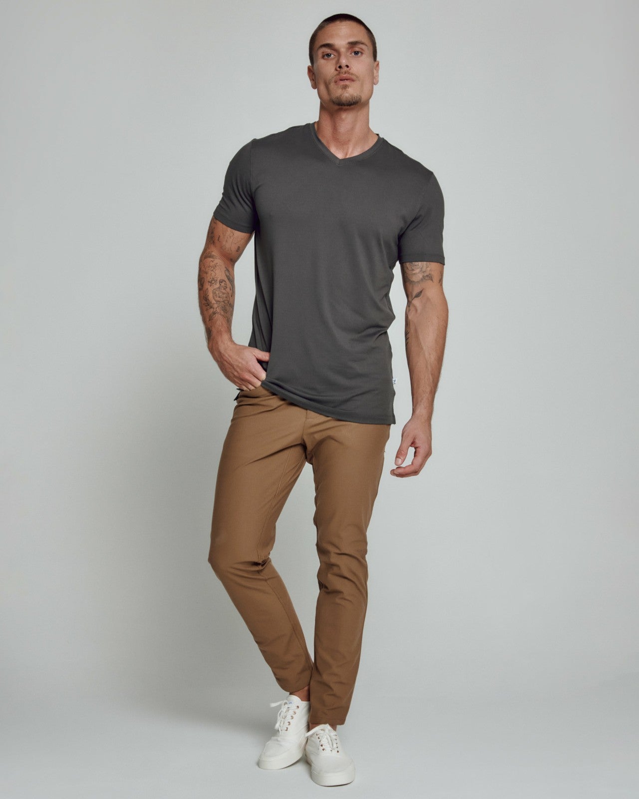 7Diamonds Core V-Neck Tee