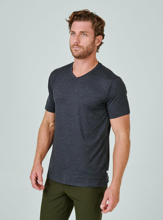 7Diamonds Core V-Neck Tee