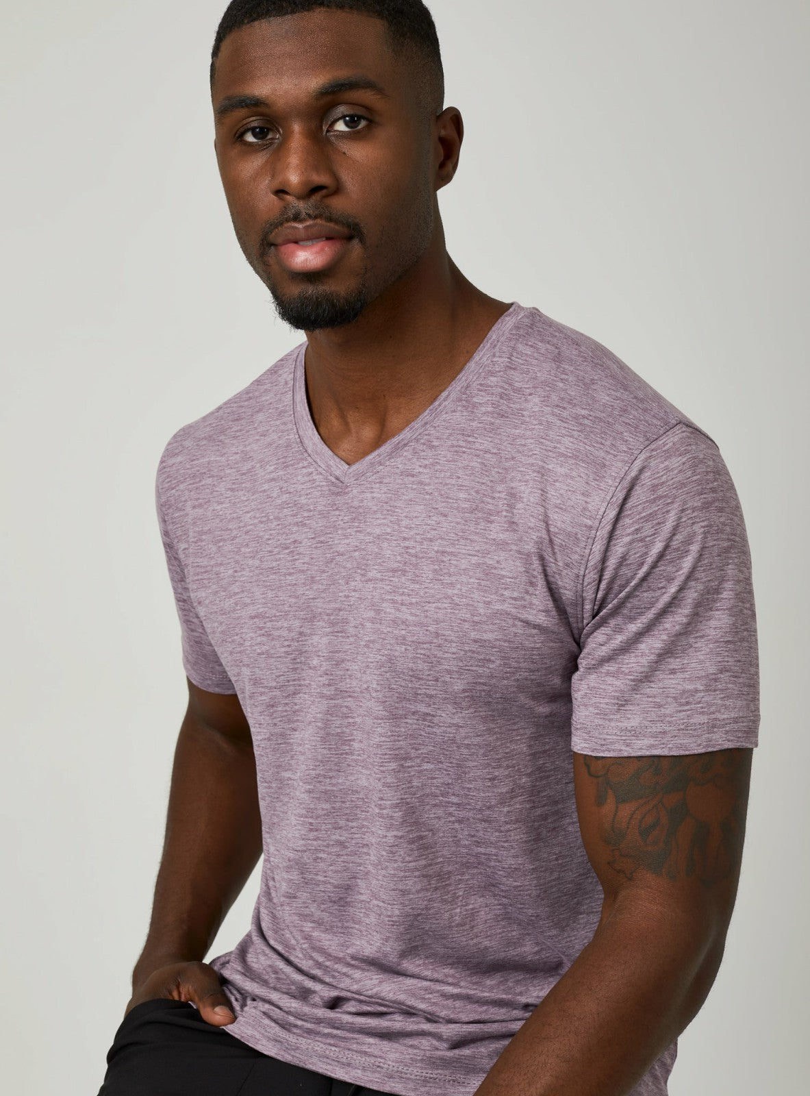 7Diamonds Core V-Neck Tee