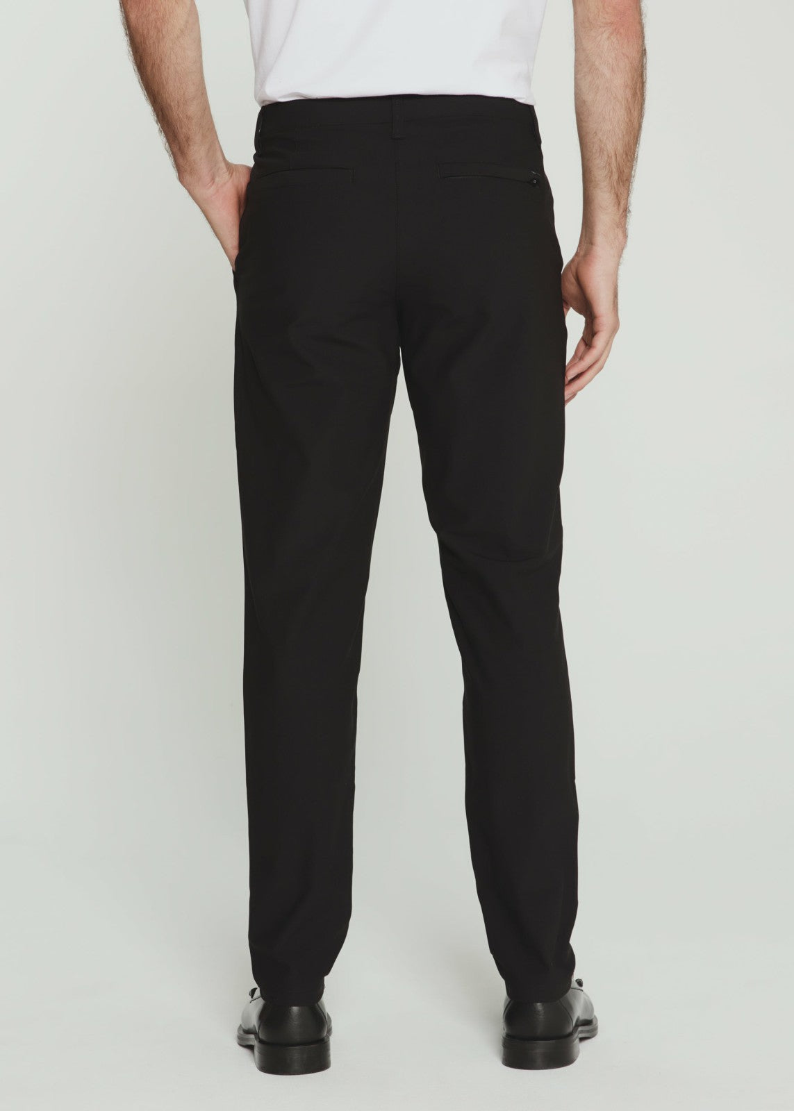 7Diamonds Infinity™ Chino Pant