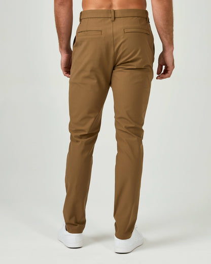 7Diamonds Infinity™ Chino Pant