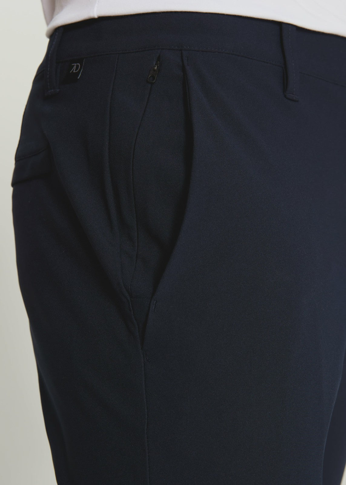 7Diamonds Infinity™ Chino Pant