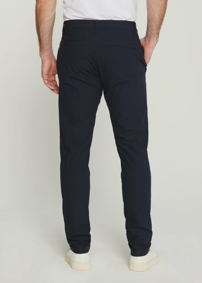 7Diamonds Infinity™ Chino Pant