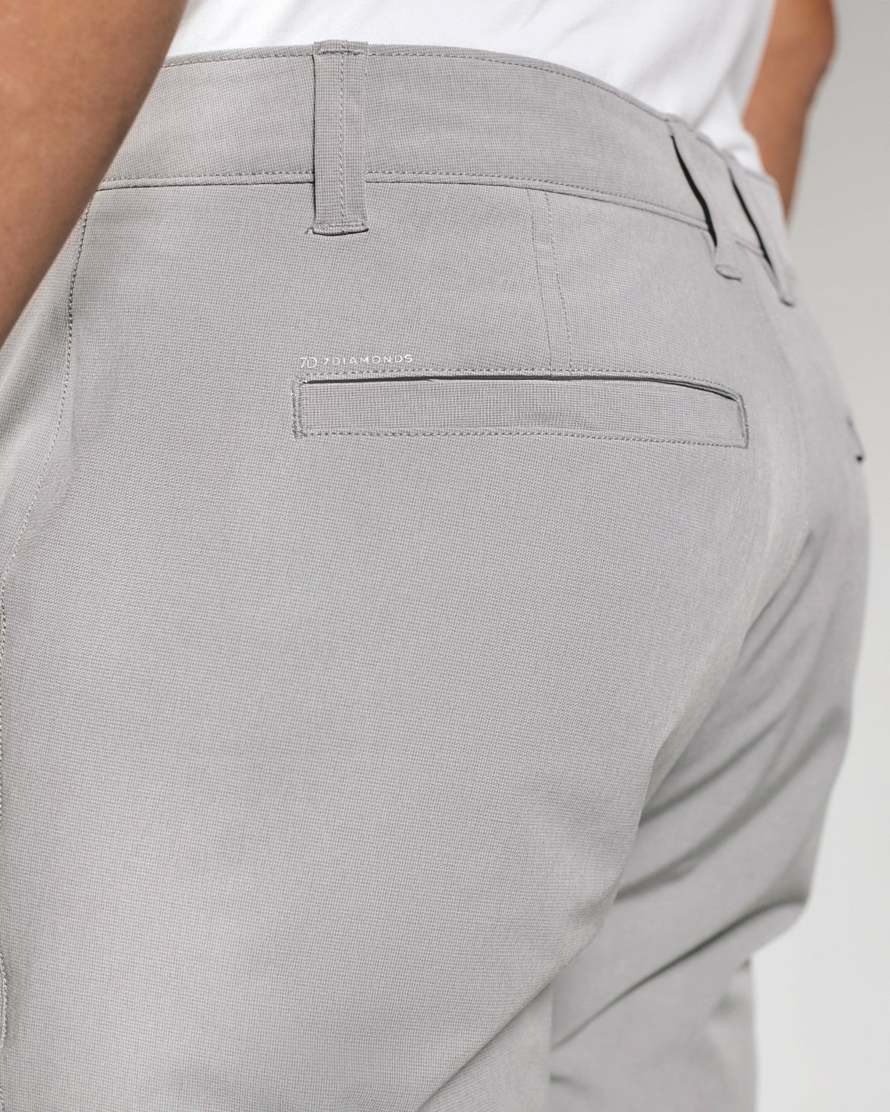 7Diamonds Dynamic 7" Hybrid Short