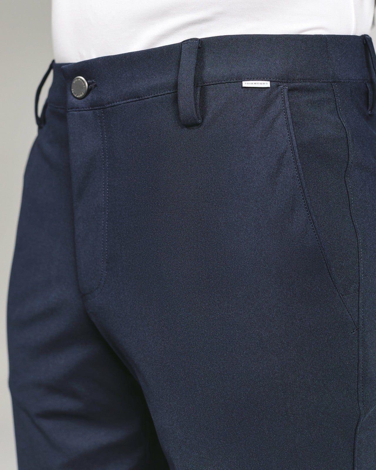 7Diamonds Infinity™ 8" Chino Short