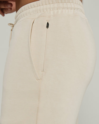 7Diamonds REV™ 8" Short