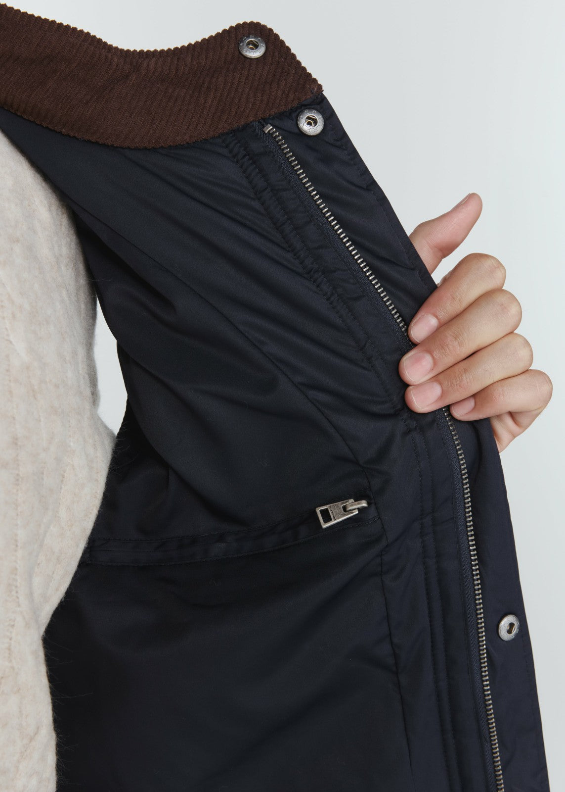 7Diamonds Crest Quilted Vest
