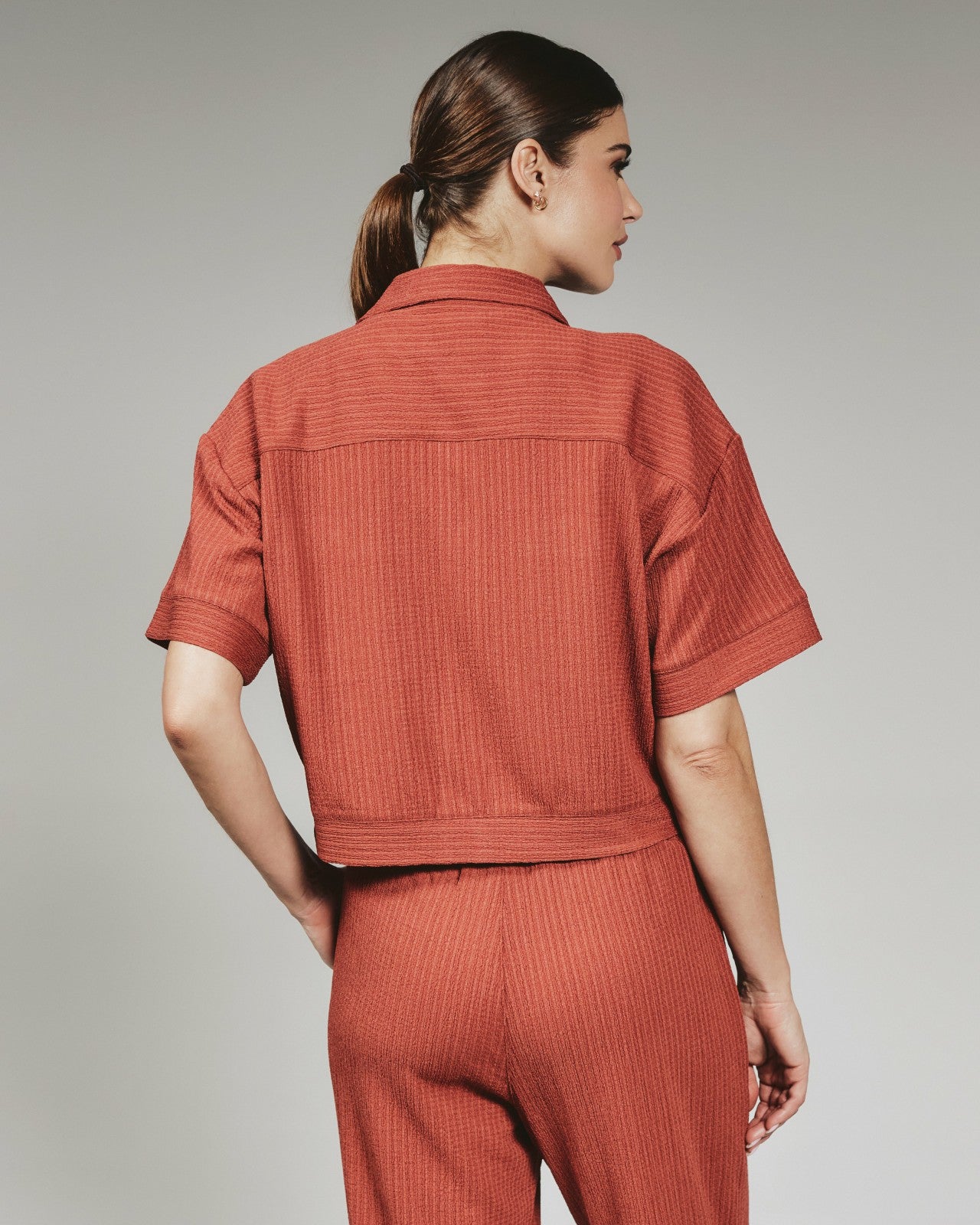 7Diamonds Dahlia Knit Crop Shirt
