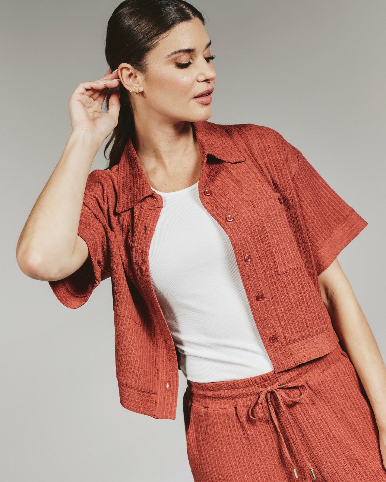 7Diamonds Dahlia Knit Crop Shirt