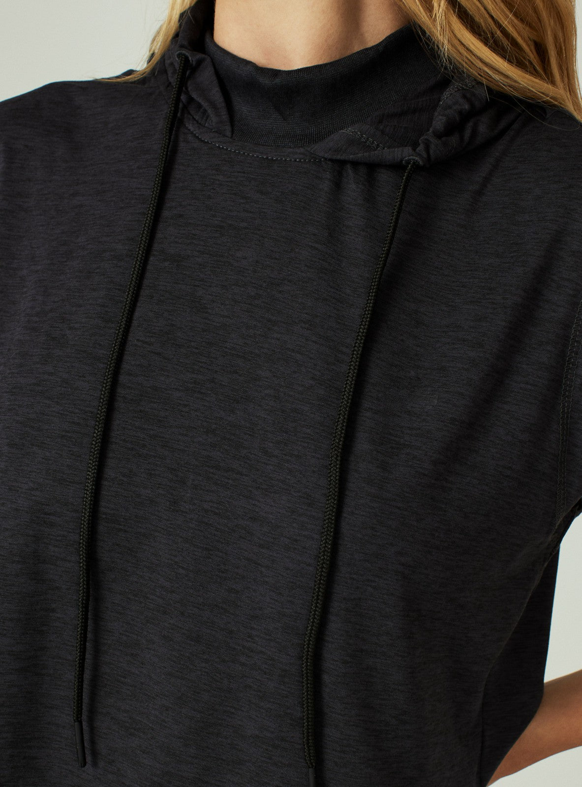 7Diamonds Core Sleeveless Hoodie