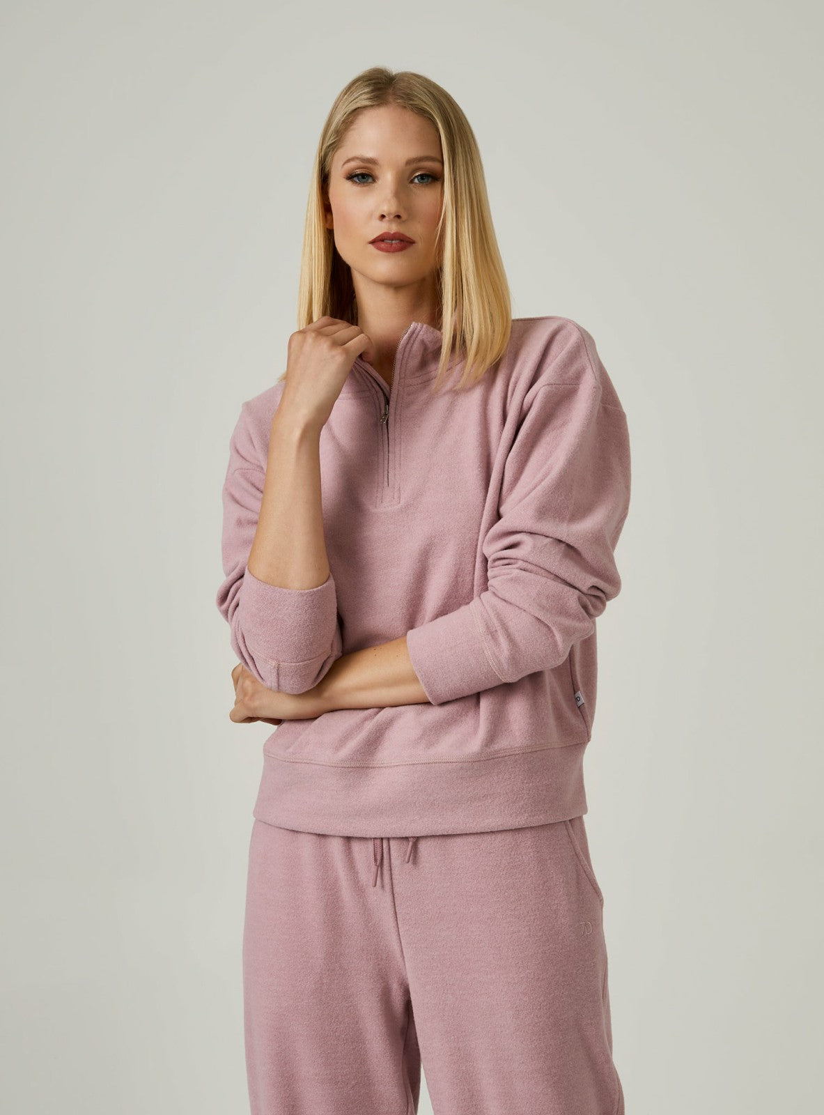 7Diamonds Generation™ Soft Quarter-Zip Pullover