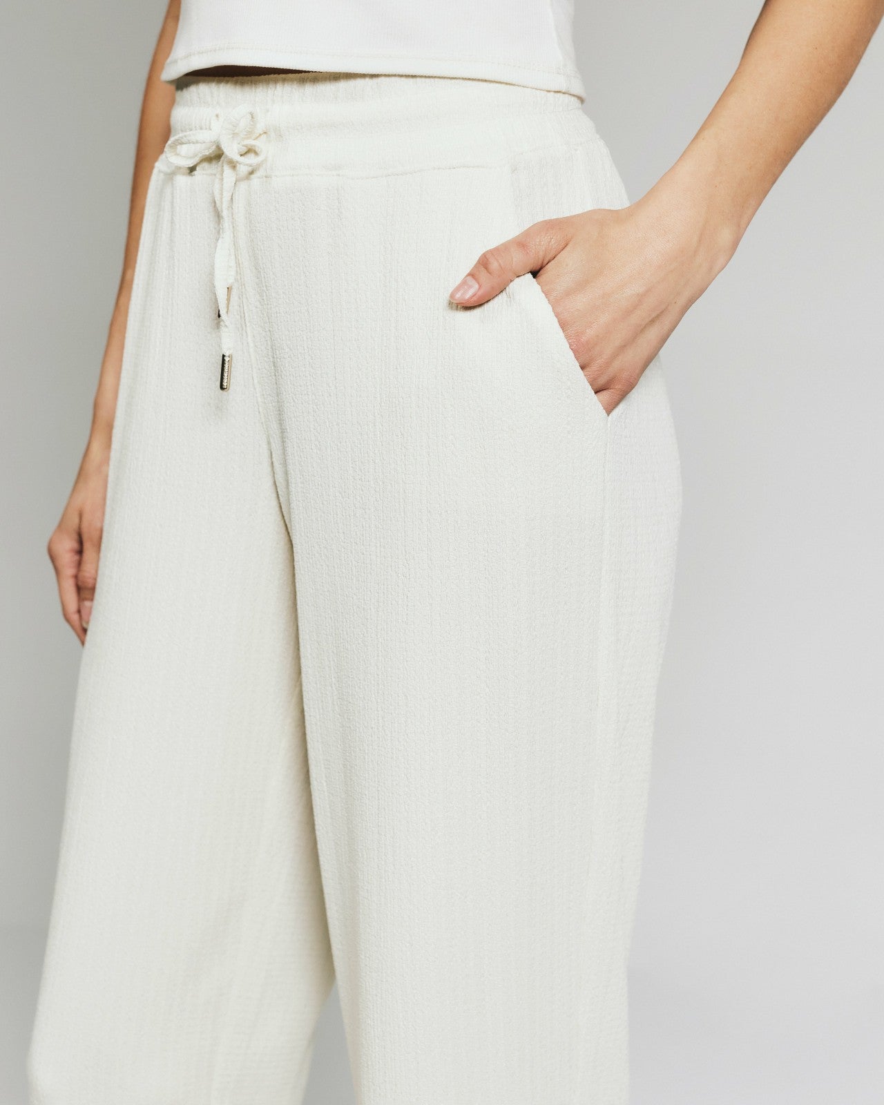 7Diamonds Dahlia Knit Wide Leg Pant