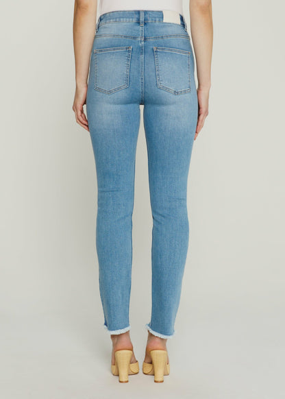 7Diamonds Taylor Straight Leg