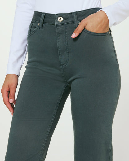 7Diamonds Generation™ Kick Flare Pant