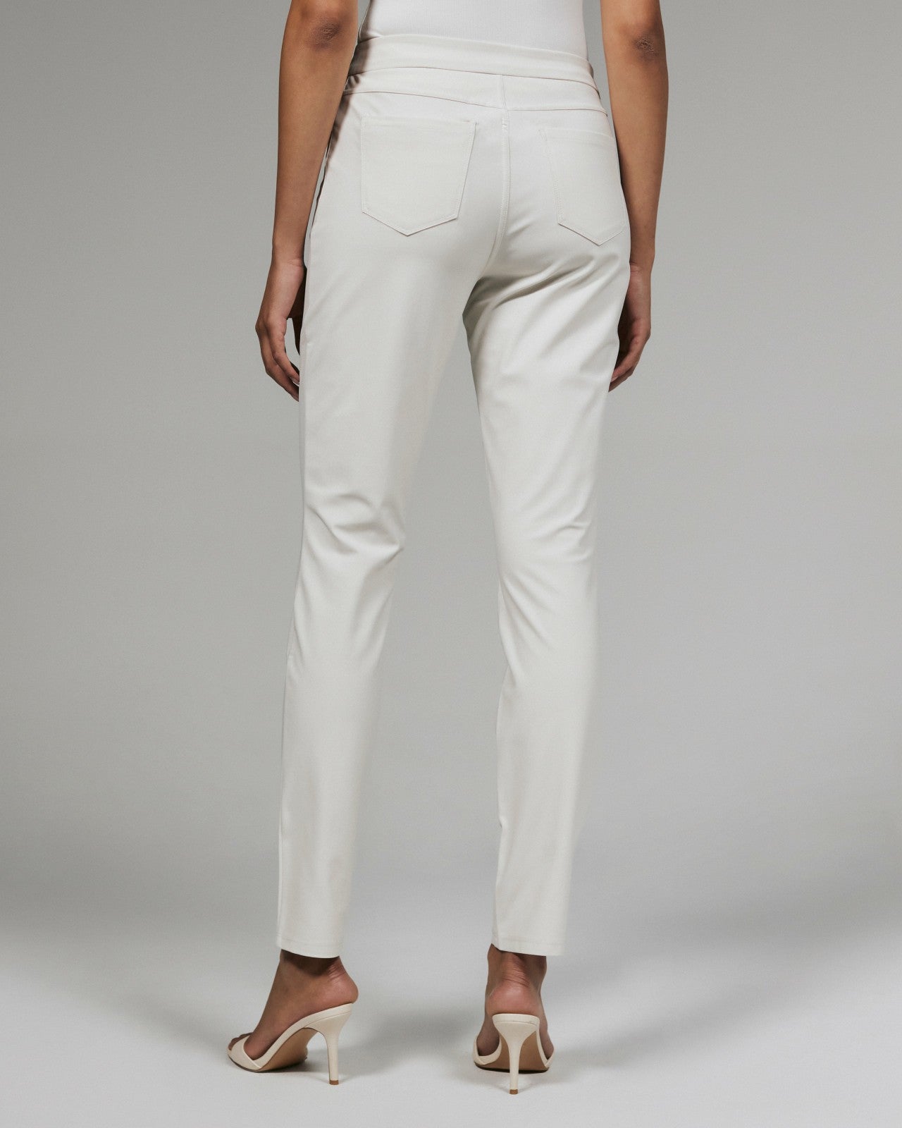 7Diamonds 7Diamonds Infinity Straight Leg Pant