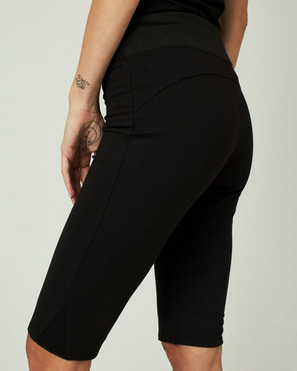 7Diamonds Core™ Bermuda Short