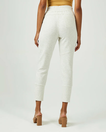 7Diamonds Restoration Jogger