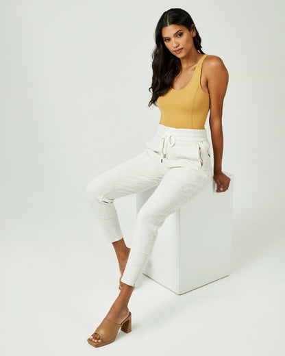 7Diamonds Restoration Jogger