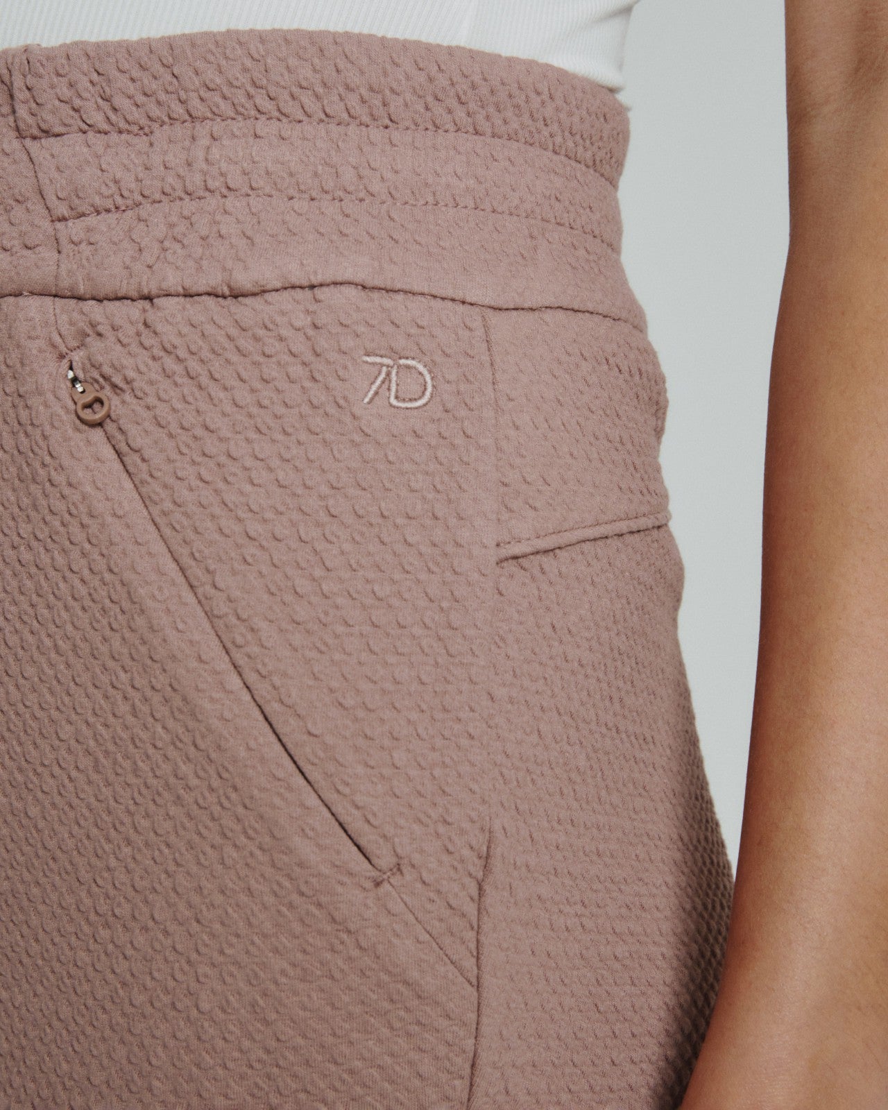 7Diamonds Restoration Slim Fit Jogger